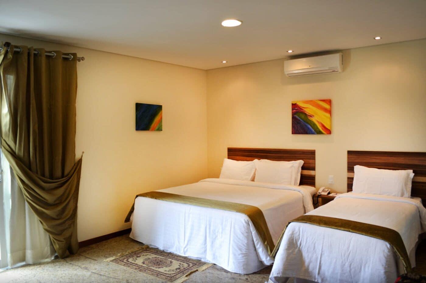 Colonial Plaza Hotel Pindamonhangaba Exterior foto
